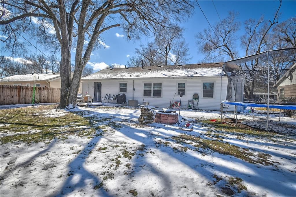 828 S Sherman Avenue — photo 21
