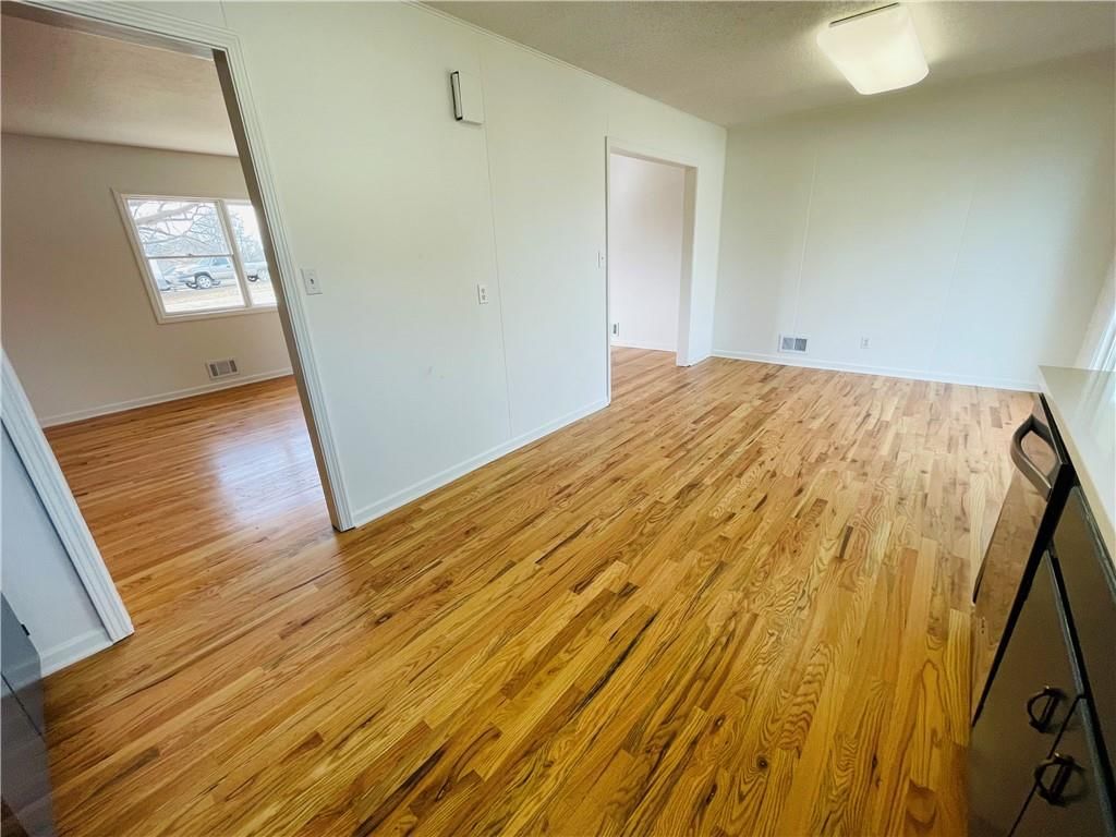 10000 E 78th Street — photo 12