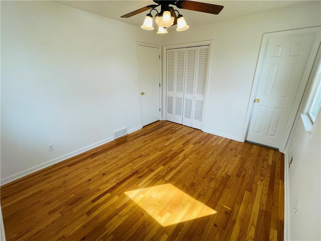 10000 E 78th Street — photo 17