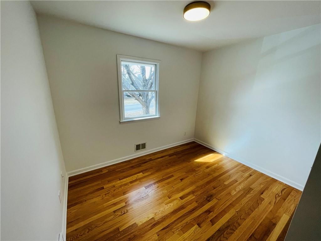 10000 E 78th Street — photo 23