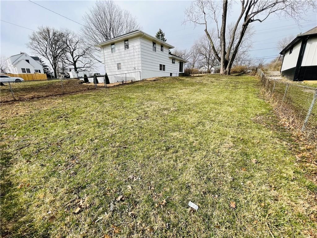 10000 E 78th Street — photo 32