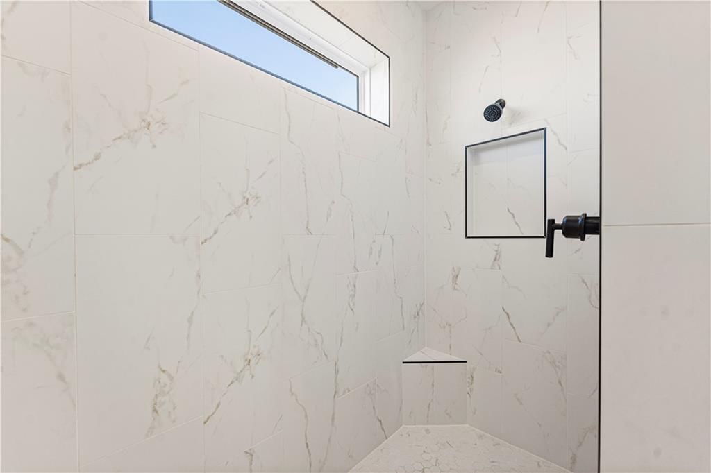 1701 NW 104th Terrace — photo 16