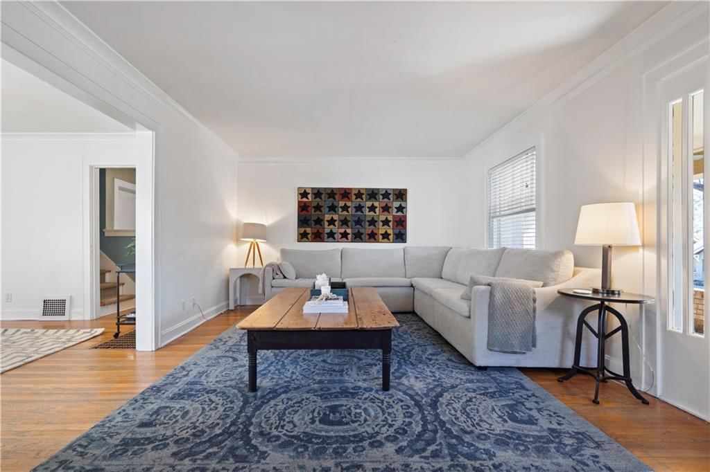 1120 W 75TH Terrace — photo 8
