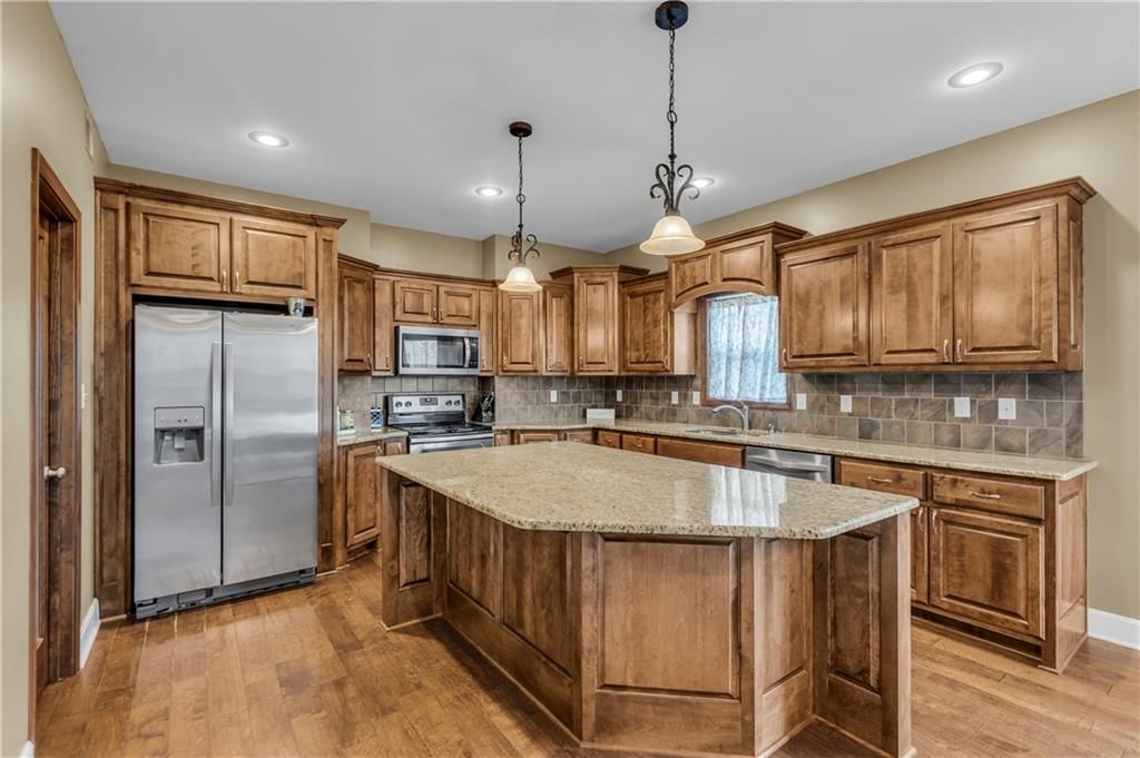 1724 NE Nine Oaks Drive — photo 12