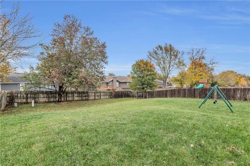 1724 NE Nine Oaks Drive — photo 34