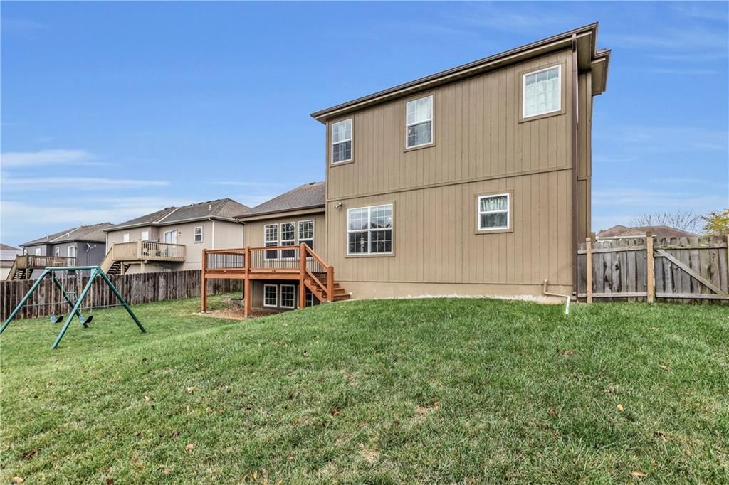 1724 NE Nine Oaks Drive — photo 35