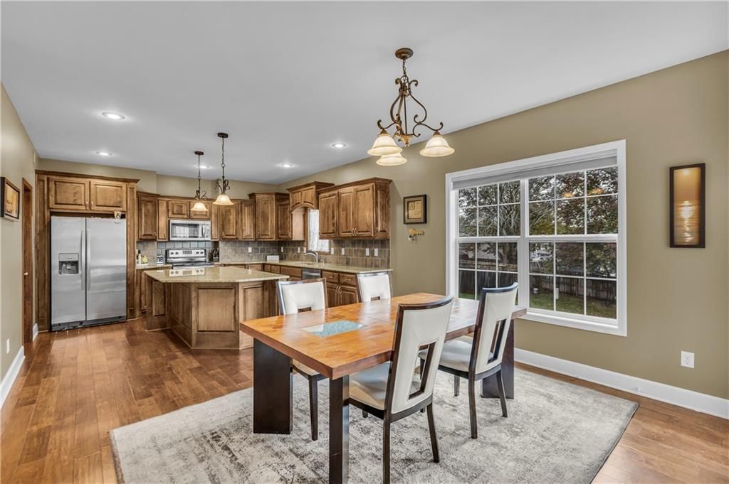 1724 NE Nine Oaks Drive — photo 10