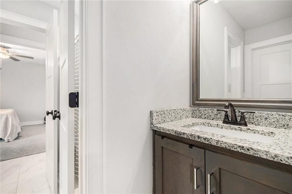 11206 N Michigan Avenue — photo 35