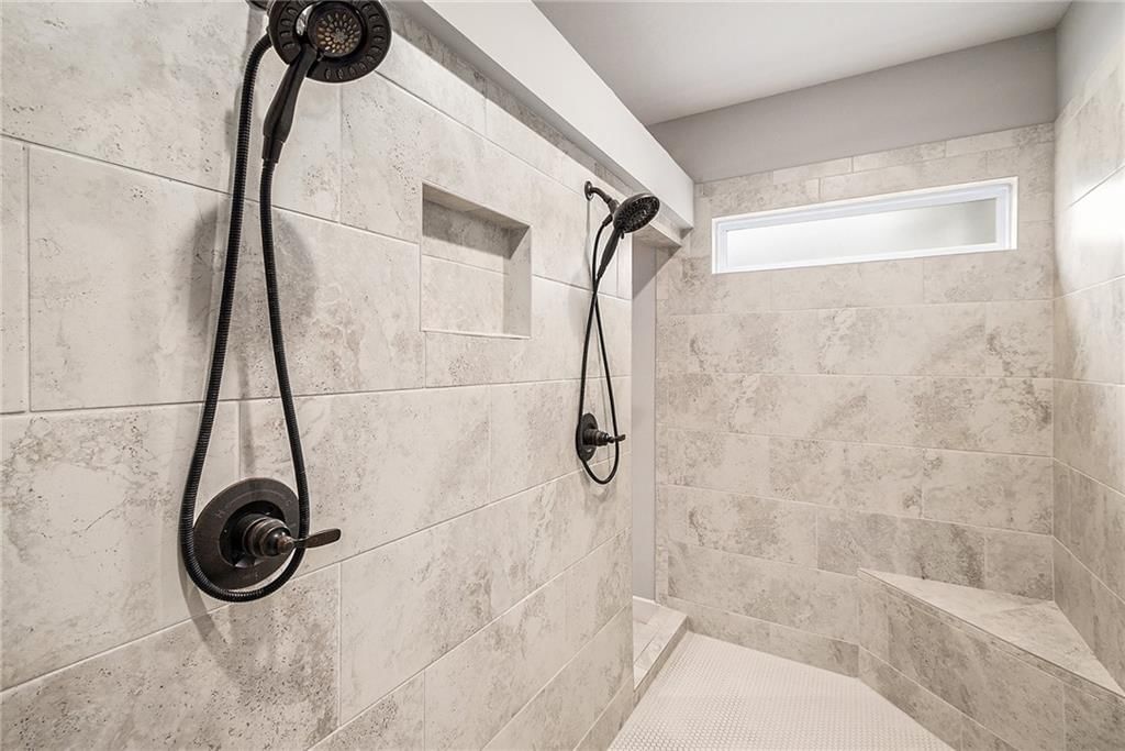 11206 N Michigan Avenue — photo 37