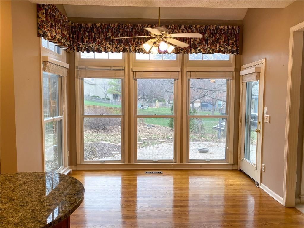 7253 Widmer Street — photo 15