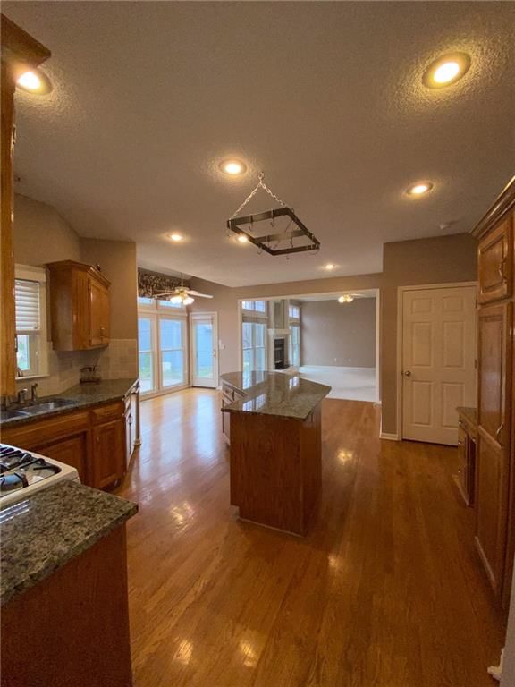 7253 Widmer Street — photo 21