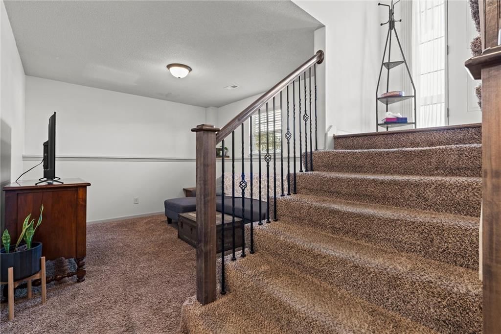 1031 E 14th Street — photo 28