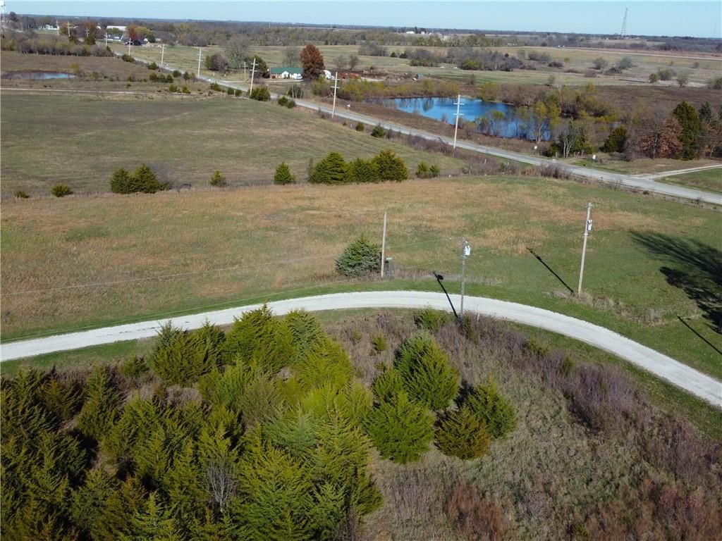 118, 122, 126, Bald Eagle Drive — photo 3