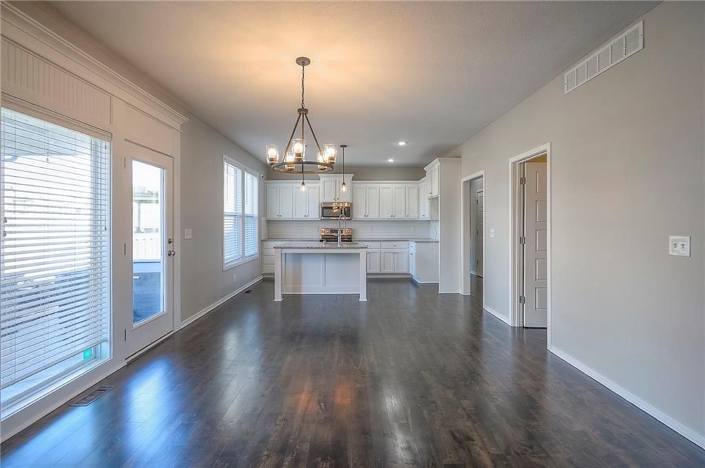 10794 S Race Street — photo 7