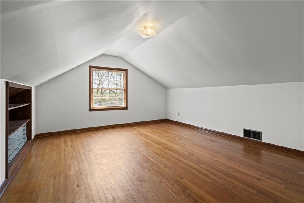 6804 Woodson Road — photo 25