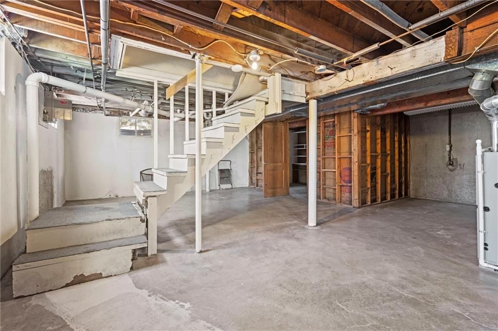 6804 Woodson Road — photo 31