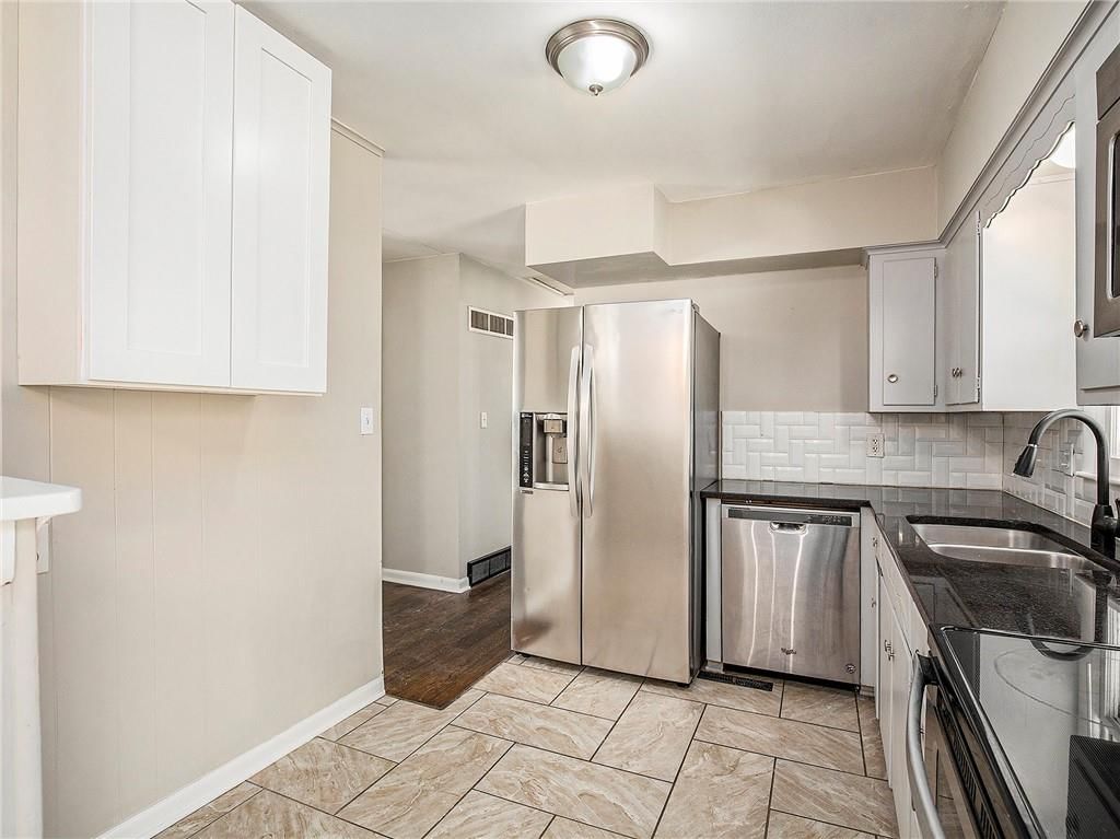 8720 Stark Avenue — photo 5