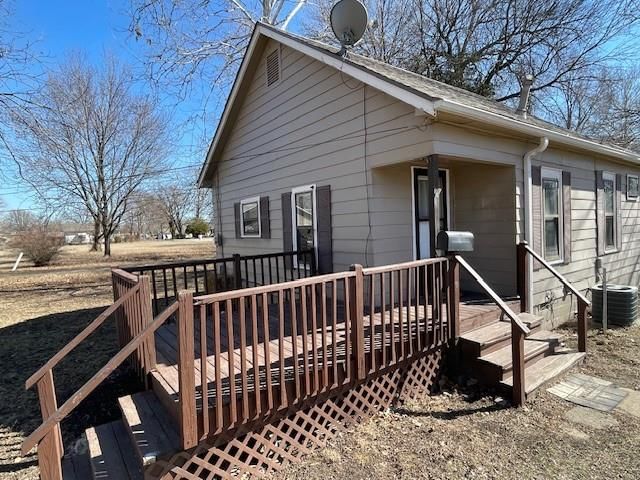 501 E Madison Street — photo 10