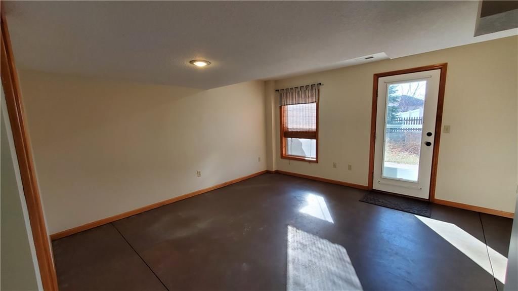 112 Post Oak Court — photo 35
