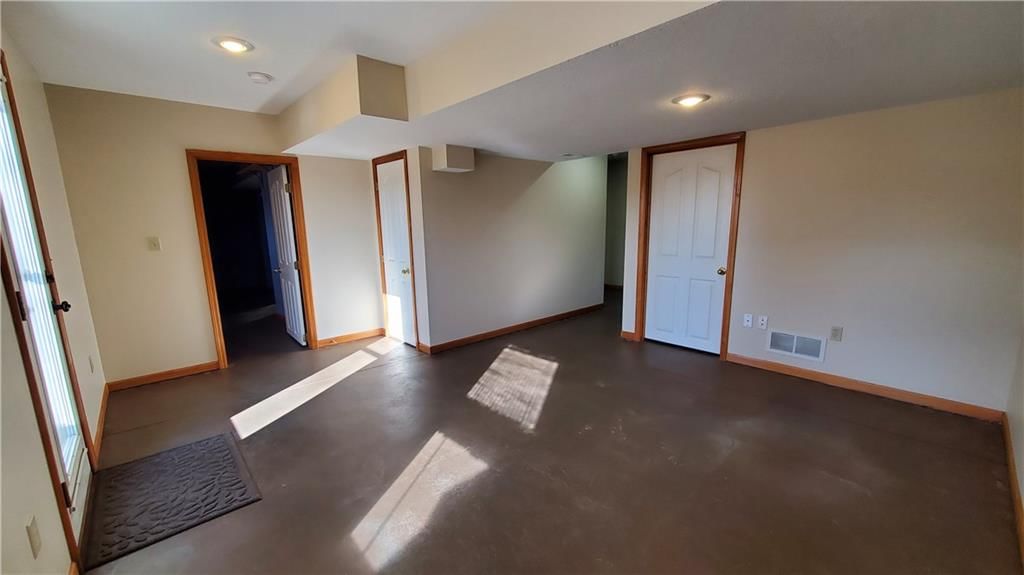 112 Post Oak Court — photo 37