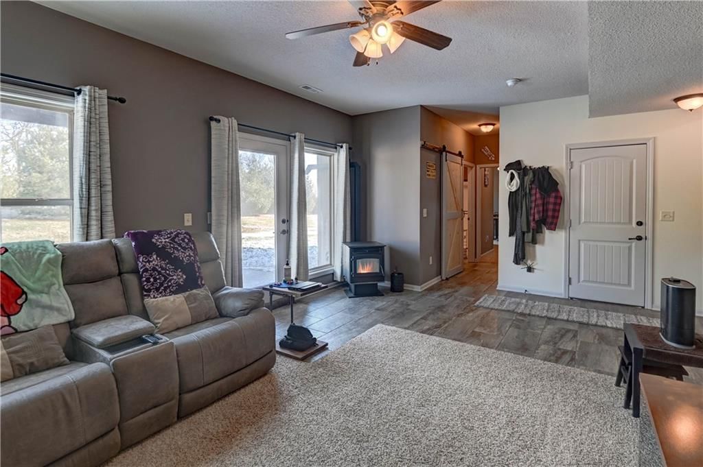 4705 Donnelly Drive — photo 25