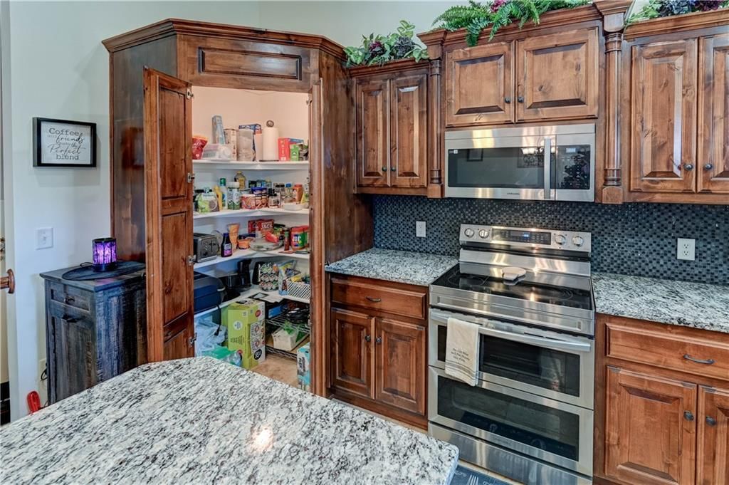 4705 Donnelly Drive — photo 8