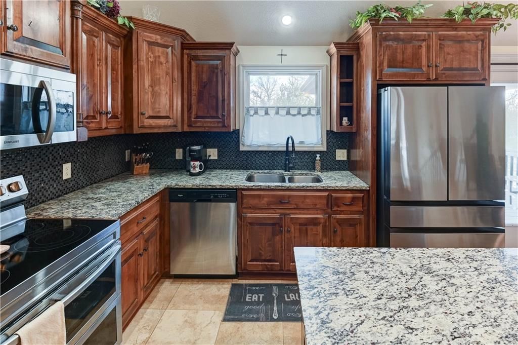 4705 Donnelly Drive — photo 9