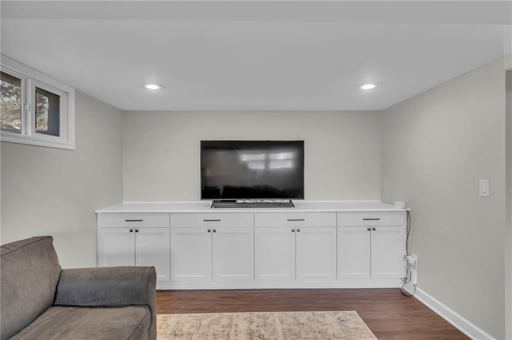 5800 W 95th Street — photo 17