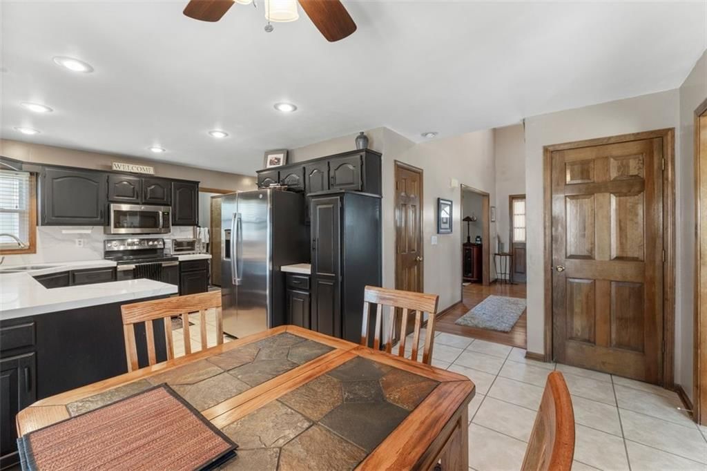402 N Pinon Street — photo 14