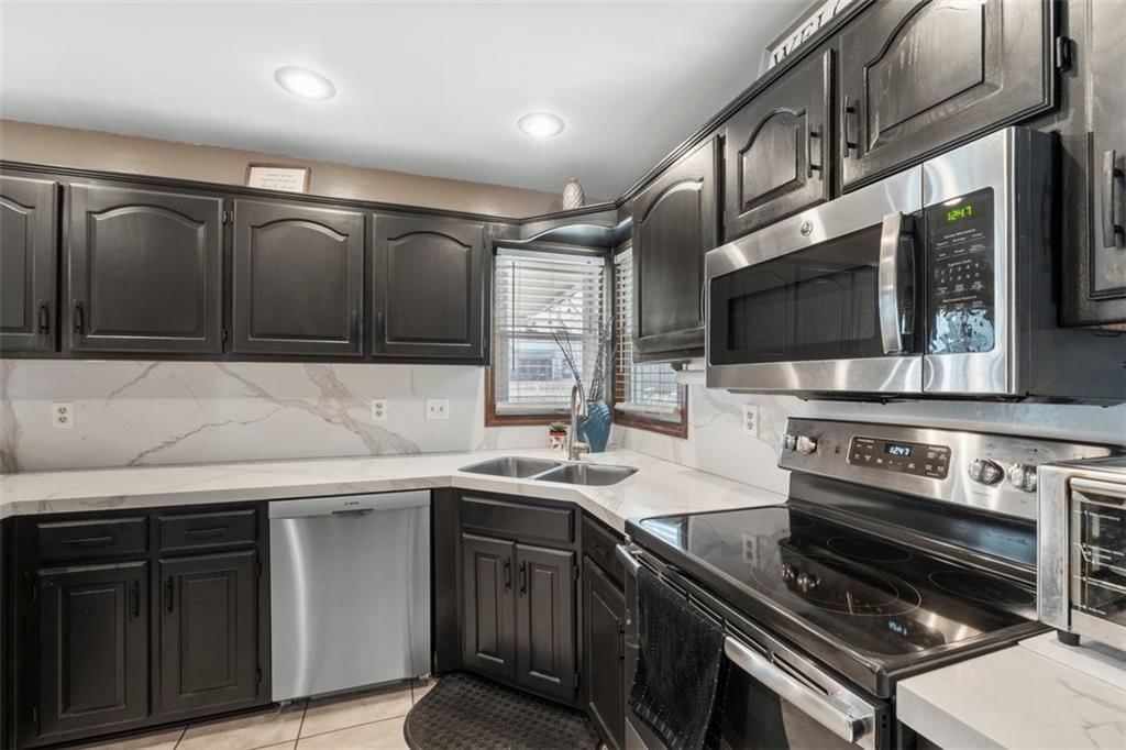 402 N Pinon Street — photo 16