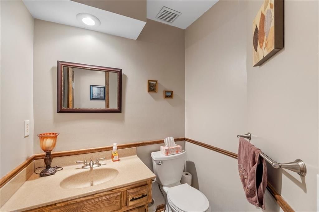 402 N Pinon Street — photo 20