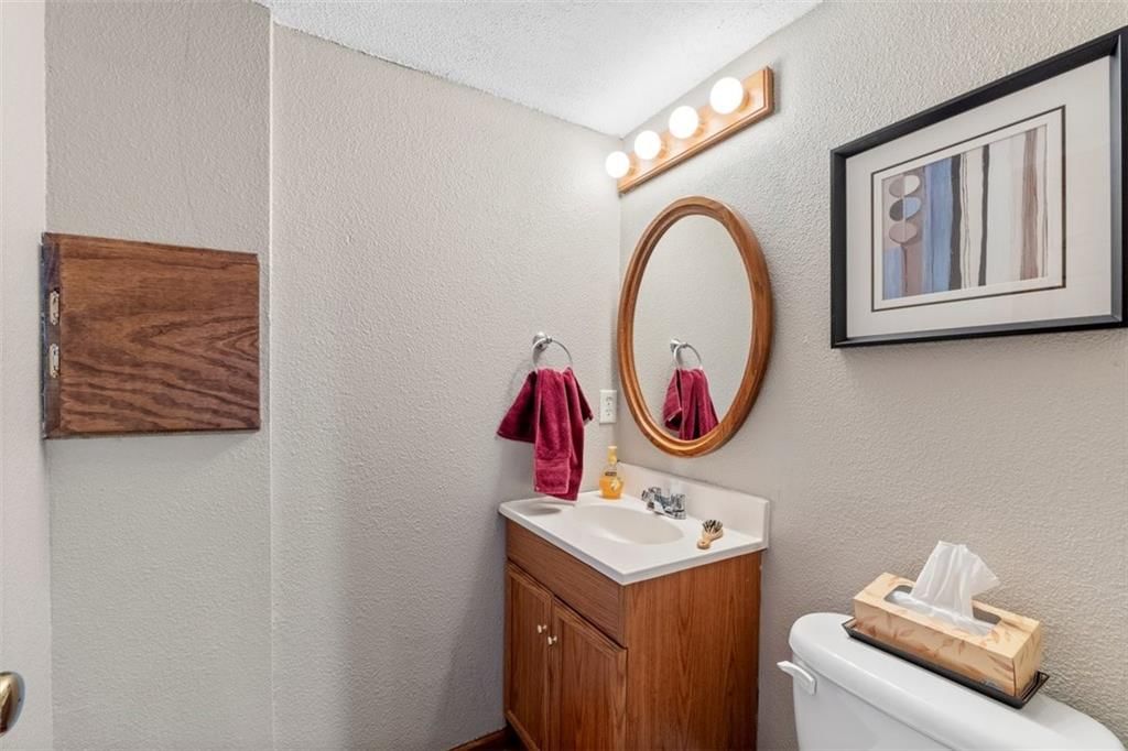402 N Pinon Street — photo 36