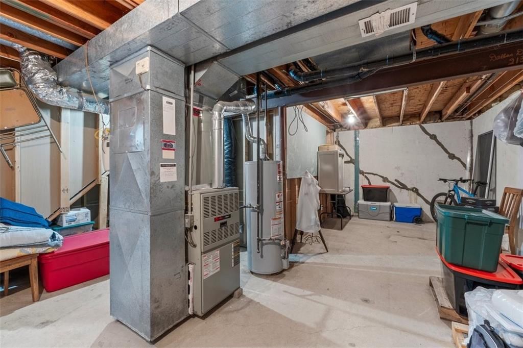 402 N Pinon Street — photo 41
