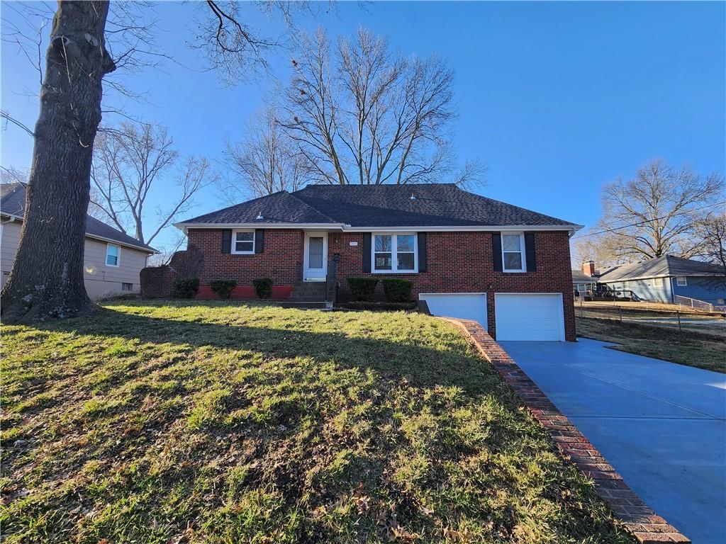 1603 NE 69th Street, Gladstone, MO