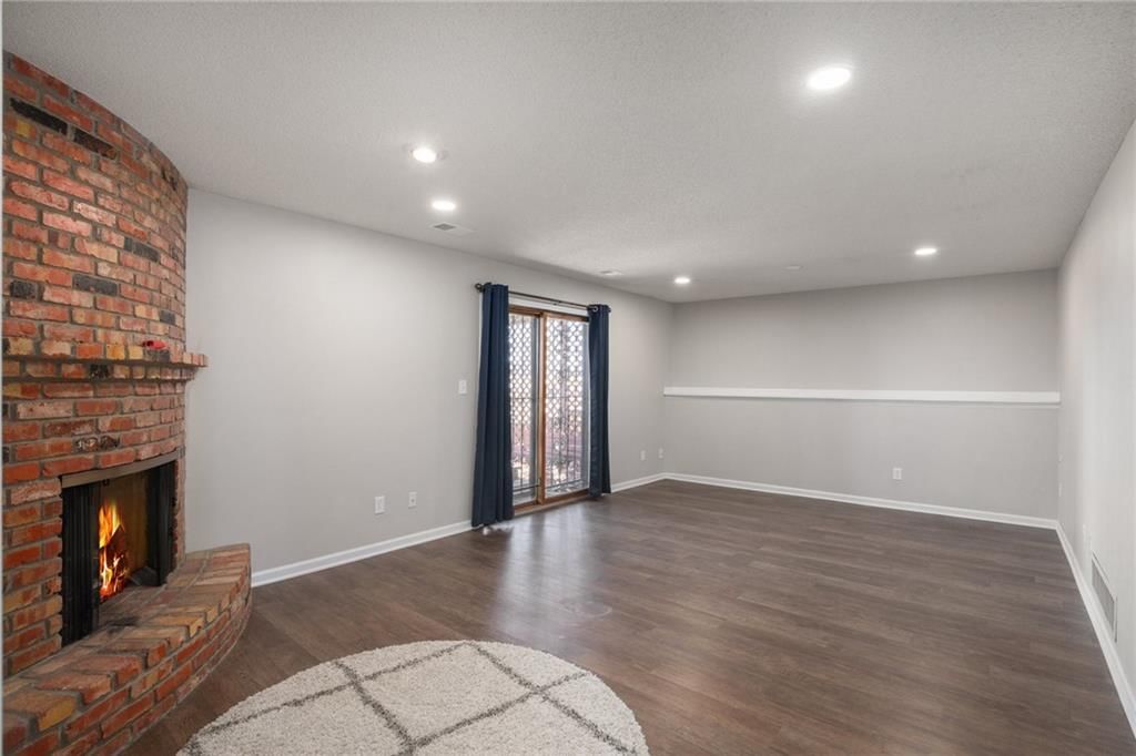 705 Burning Tree Street — photo 18