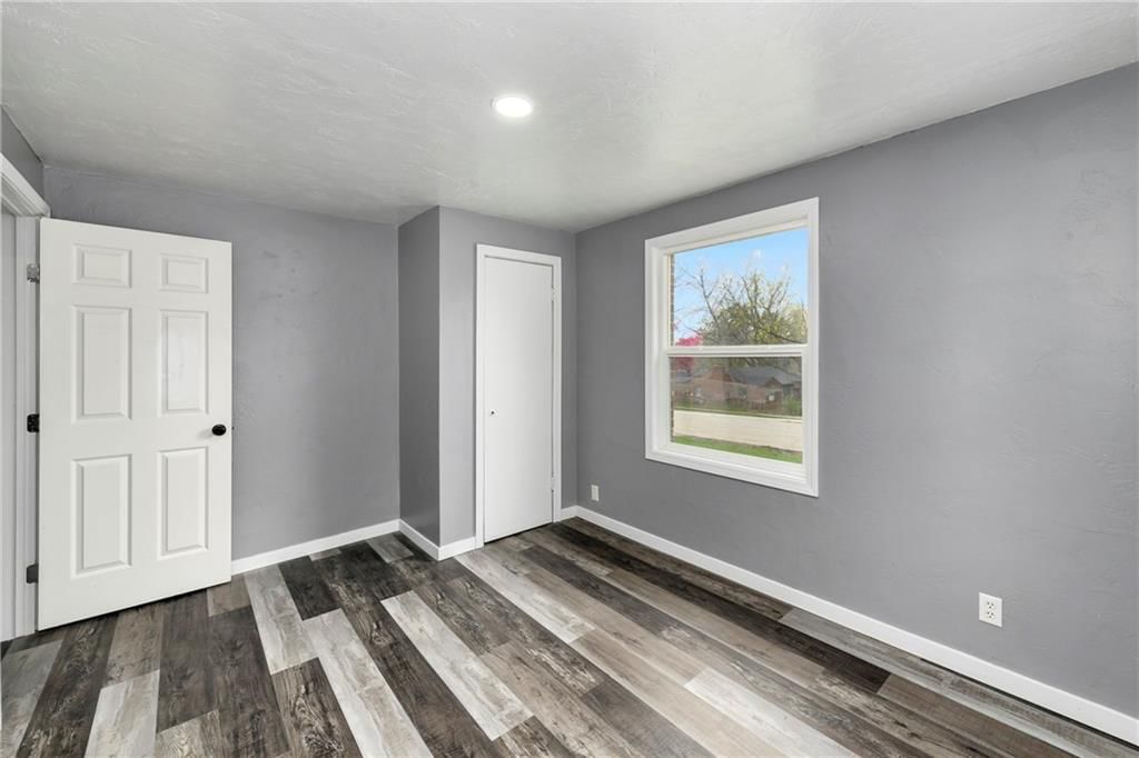 3224 E Barker Circle — photo 11