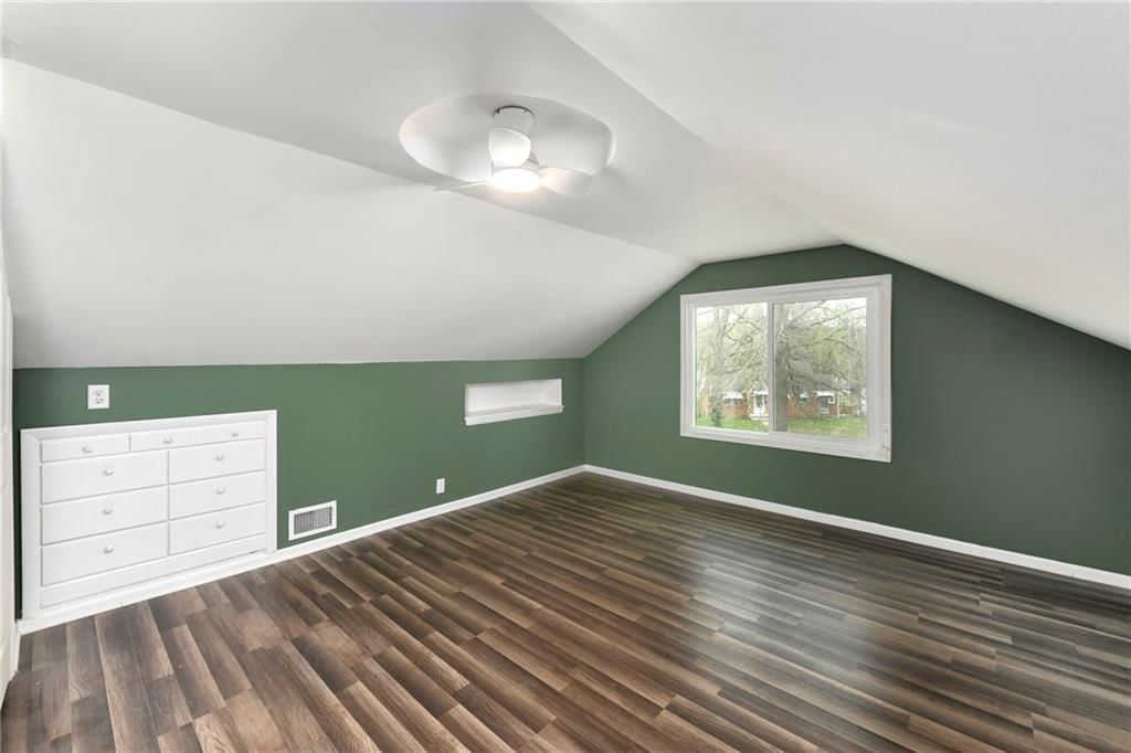 3224 E Barker Circle — photo 13