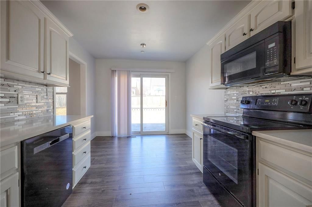 8520 Spring Avenue — photo 12
