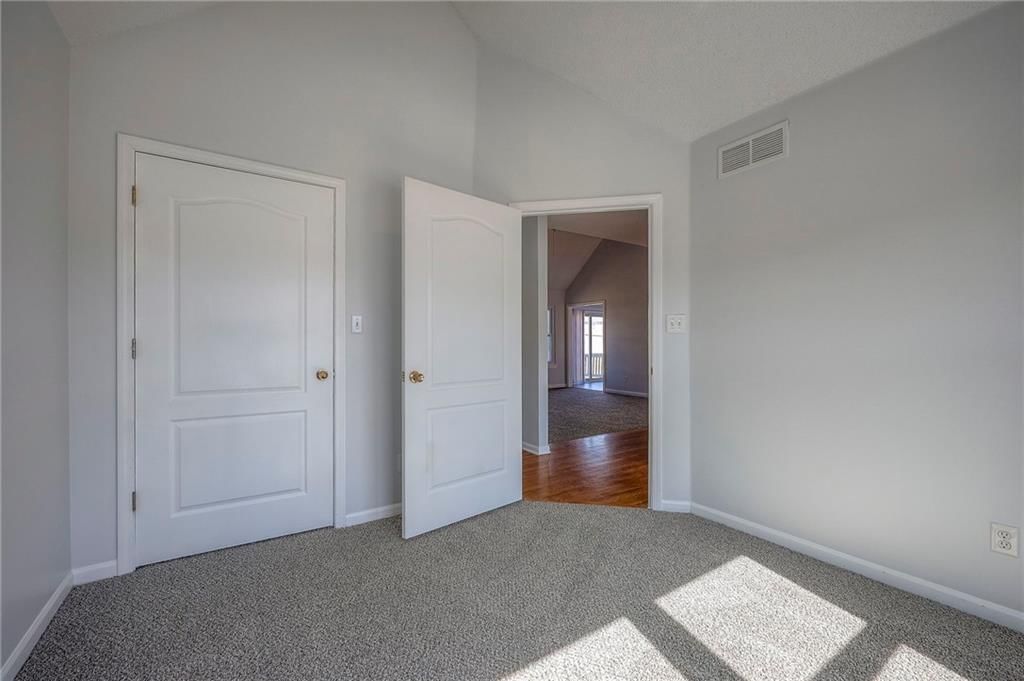 8520 Spring Avenue — photo 23