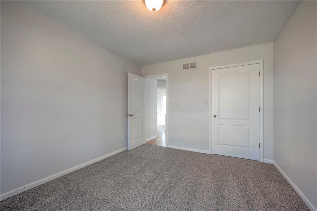 8520 Spring Avenue — photo 25