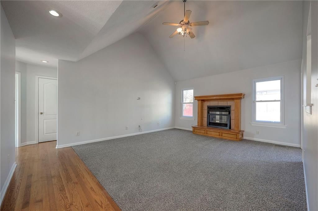 8520 Spring Avenue — photo 4