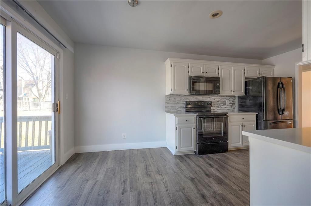 8520 Spring Avenue — photo 8
