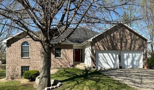 314 Hillcrest Drive — photo 2