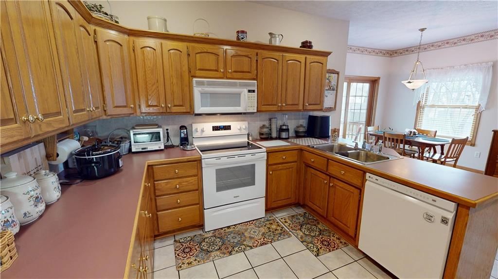 314 Hillcrest Drive — photo 15