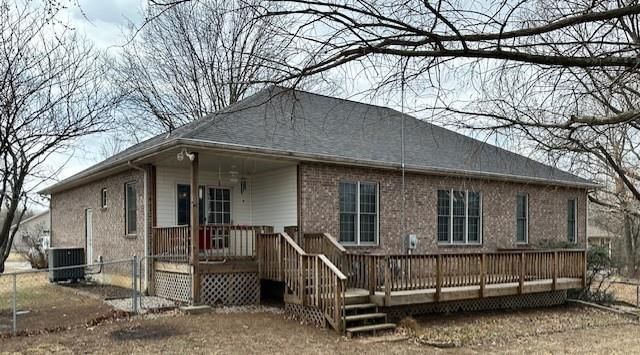 314 Hillcrest Drive — photo 4