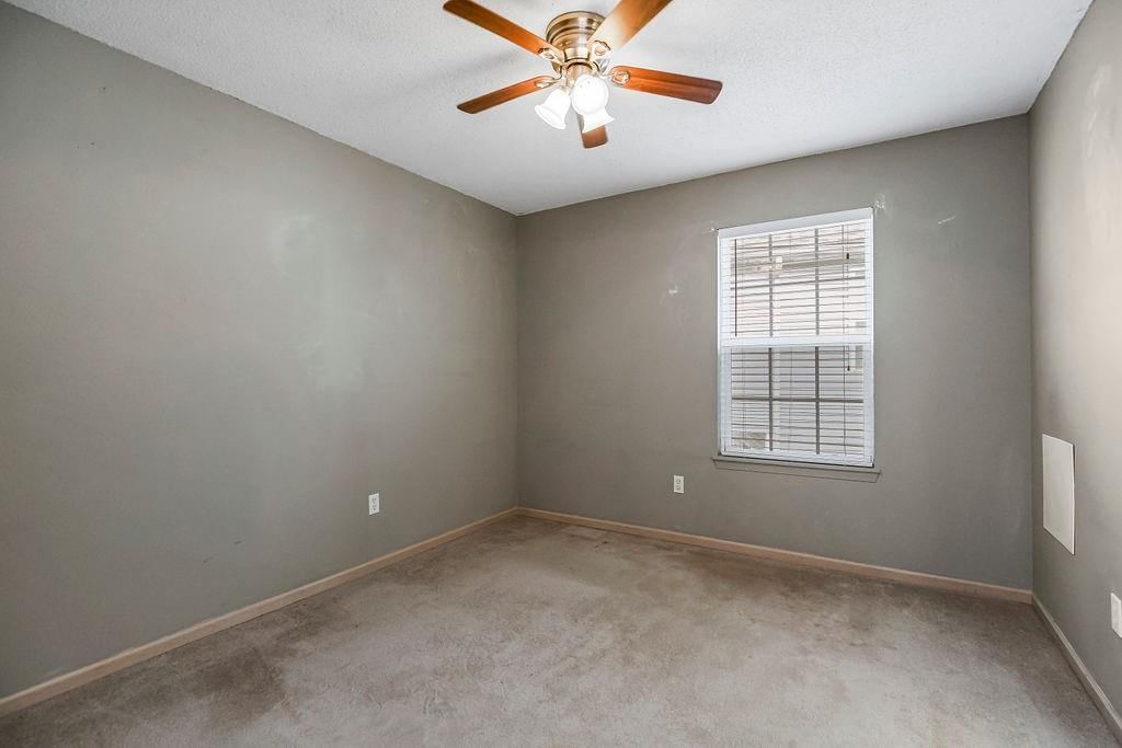 8028 N Lawn Avenue — photo 17