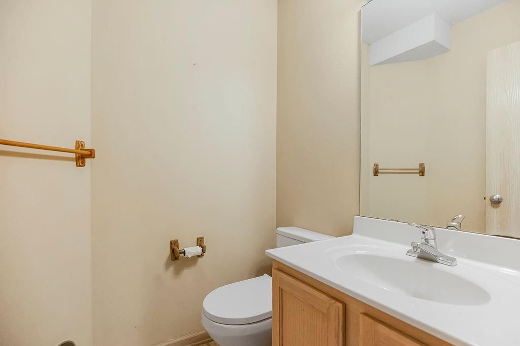 8028 N Lawn Avenue — photo 3