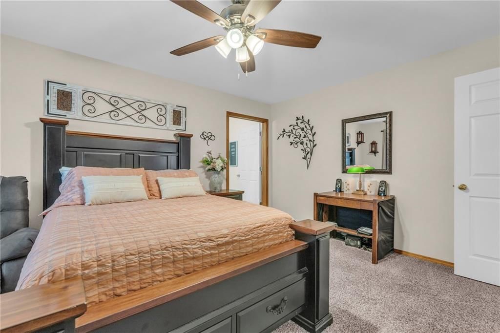 802 Birch Street — photo 16