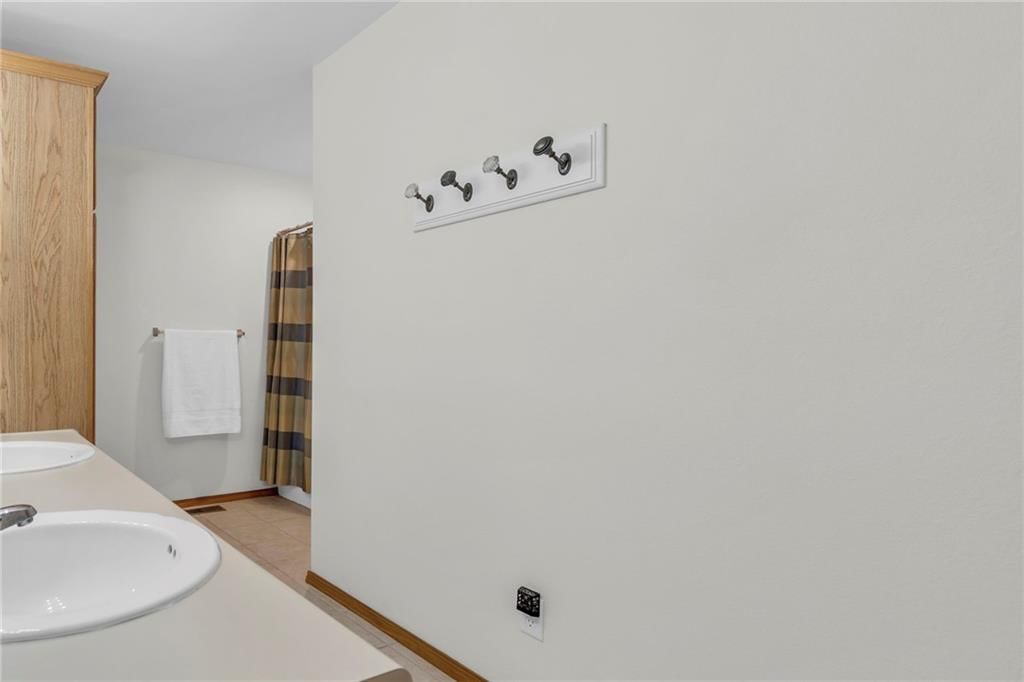 802 Birch Street — photo 18