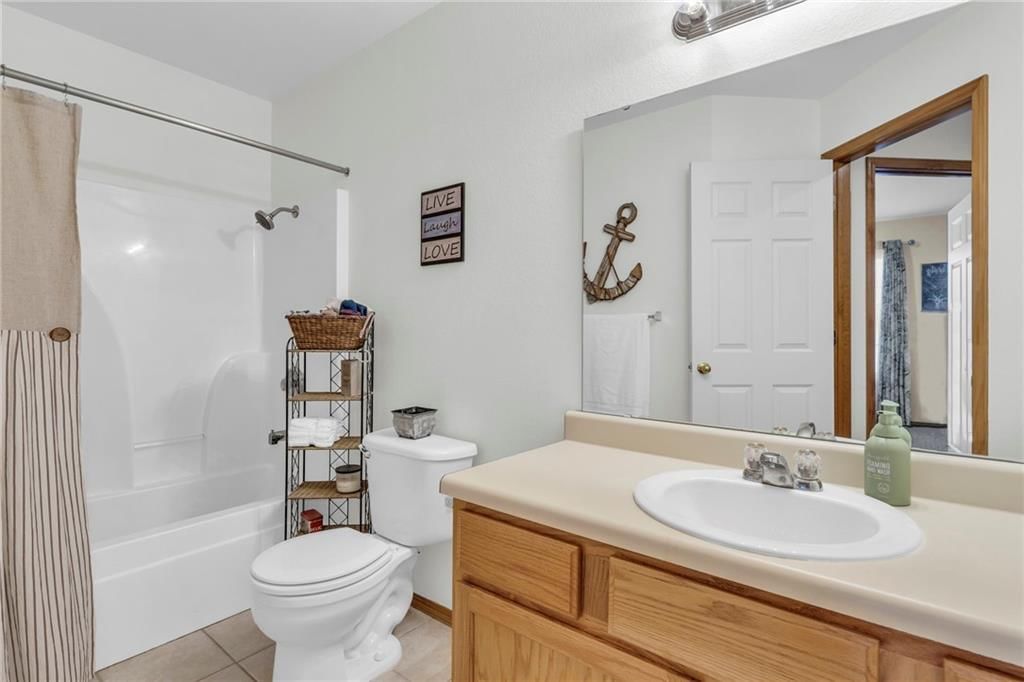 802 Birch Street — photo 24